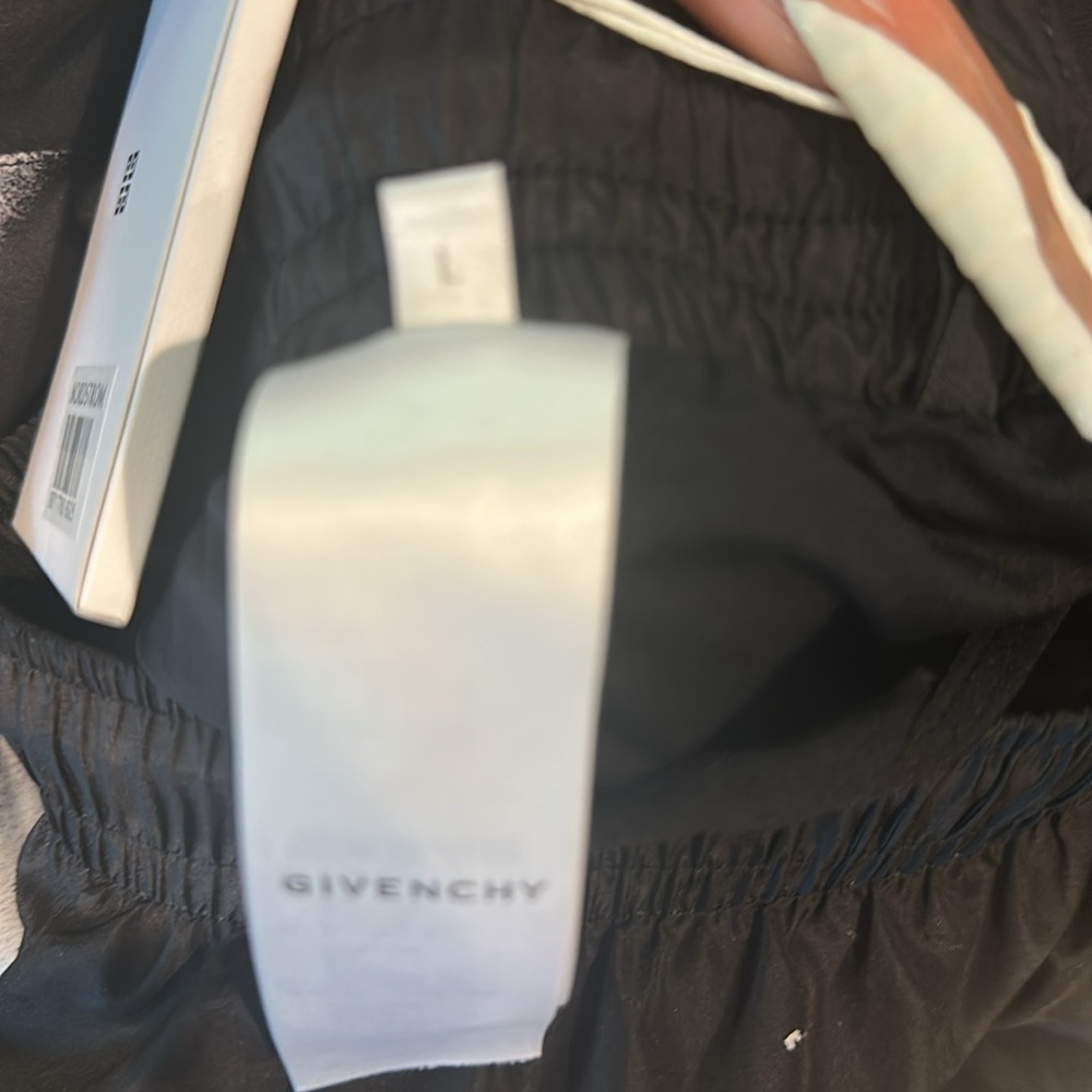 New💕Givenchy men Black and White swim trunks Graphic Shorts - Picture 6 of 8